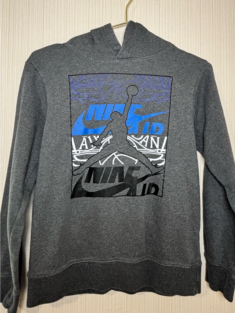 Nike Air Jordan, gray youth size large hoodie